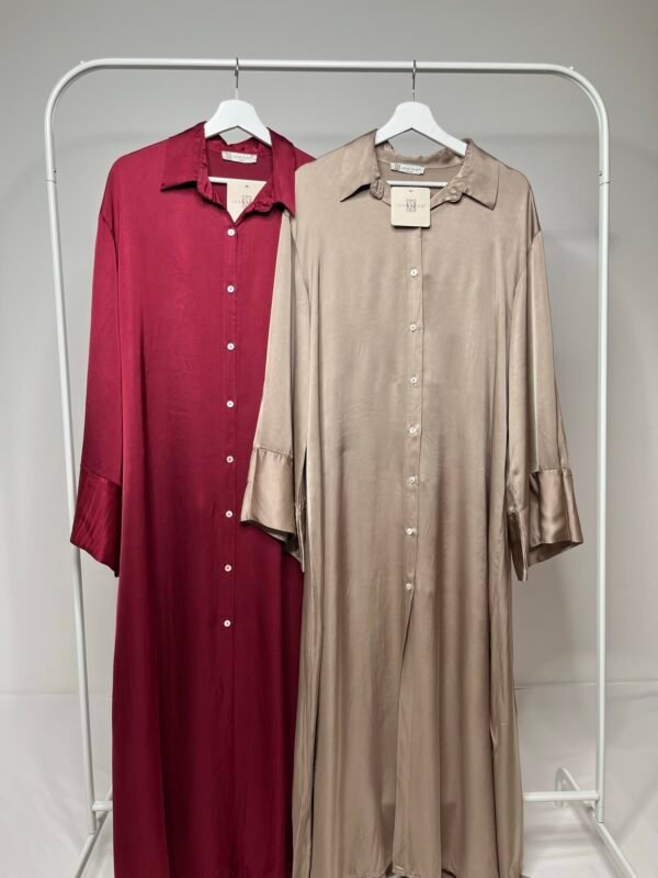 1180FB2E-C75E-4C35-B9F1-4F91E12C1556 Abaya satinée