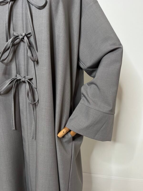 EC152F52-317C-4496-8B74-7BDEAACB9455 Abaya Aliyah - avec noeuds